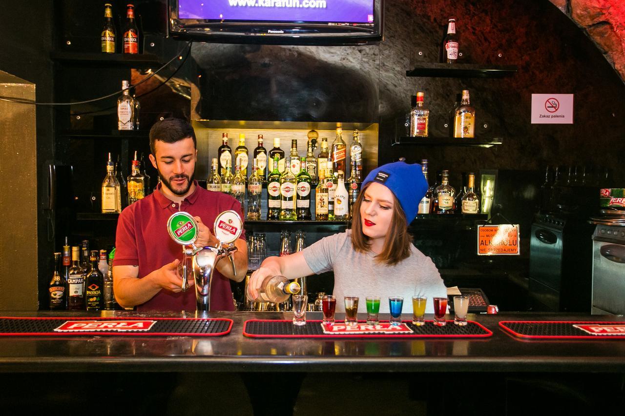 Let'S Rock Party Hostel! Age Limit From 18 Until 40! Krakow Bagian luar foto