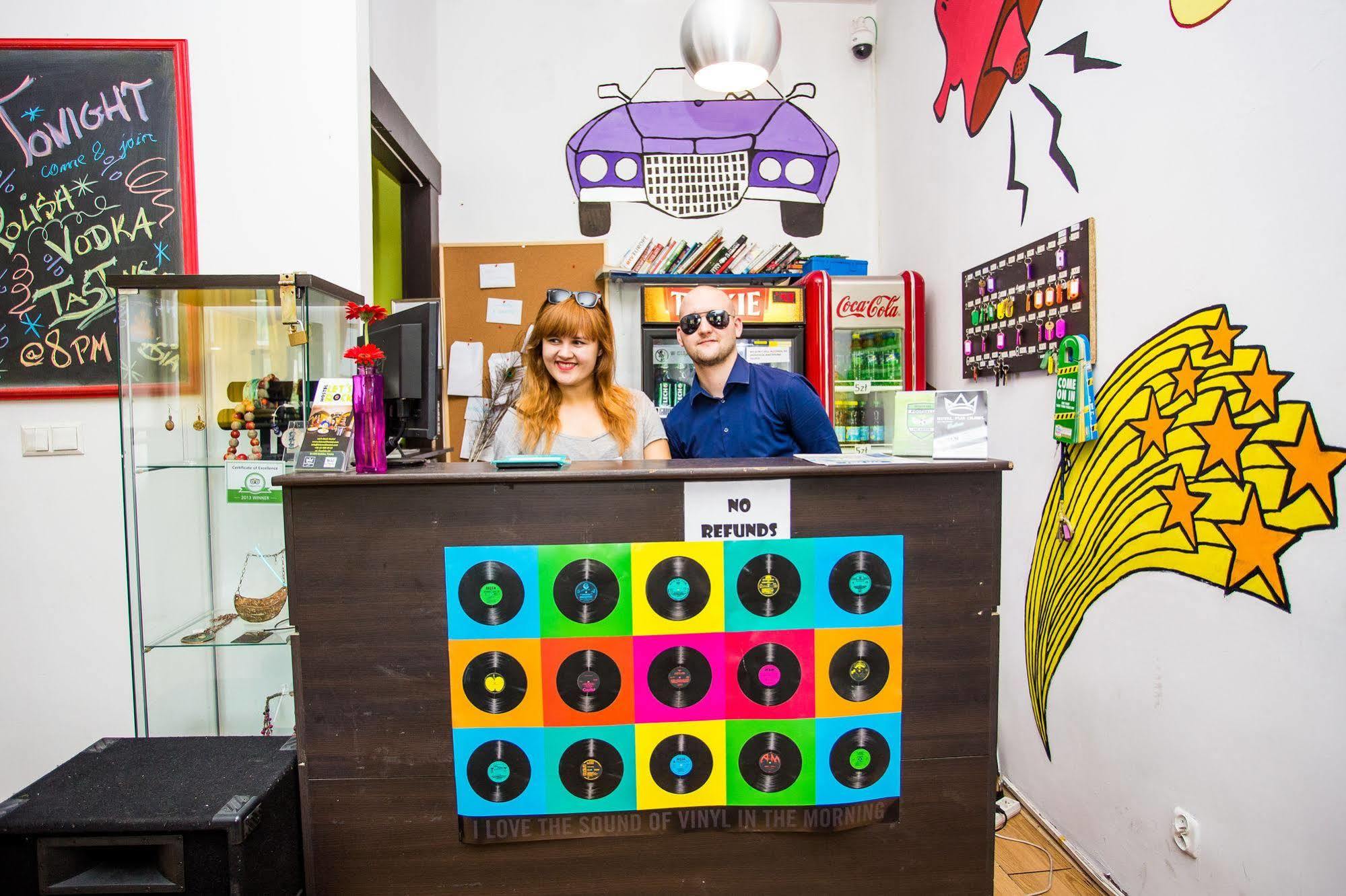 Let'S Rock Party Hostel! Age Limit From 18 Until 40! Krakow Bagian luar foto